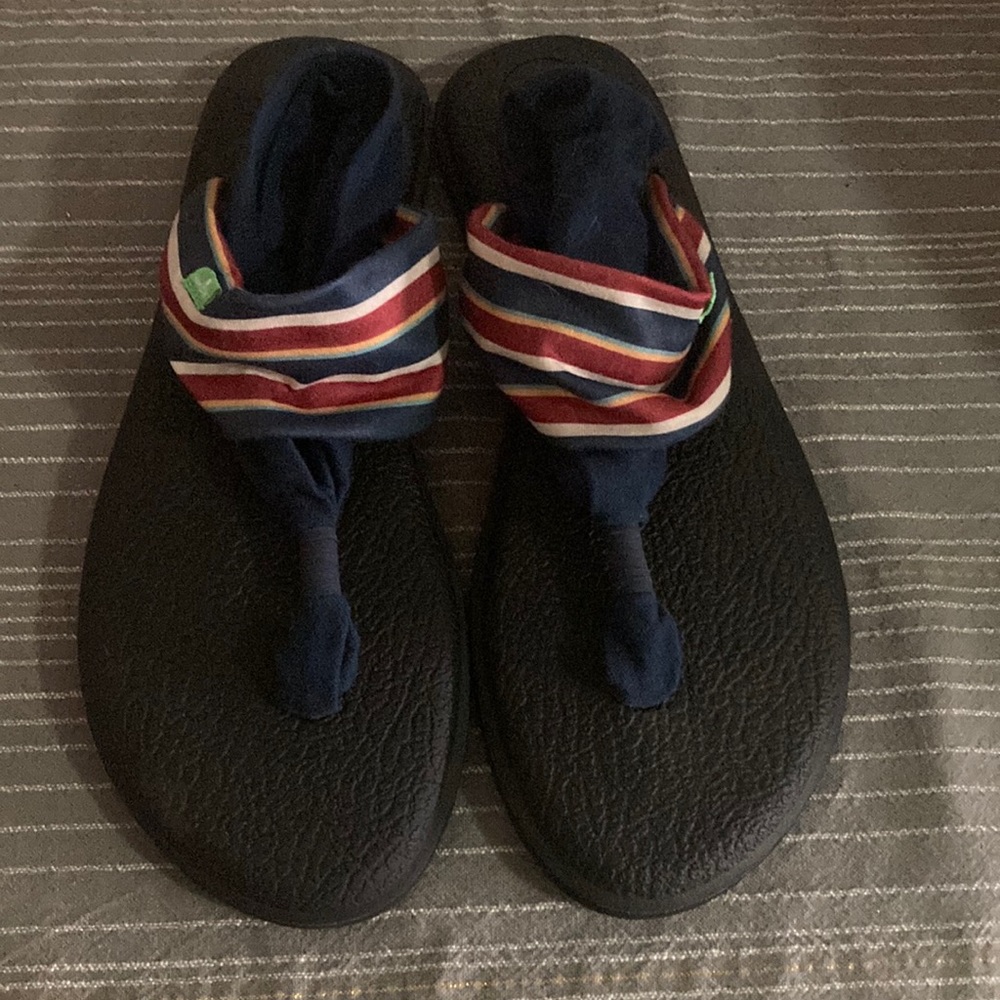 Sanuk Women's Black Flip Sandals with Navy Red White Striped Straps